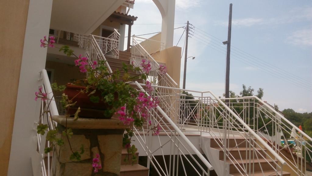 Marketos Apartments Свороната Екстер'єр фото