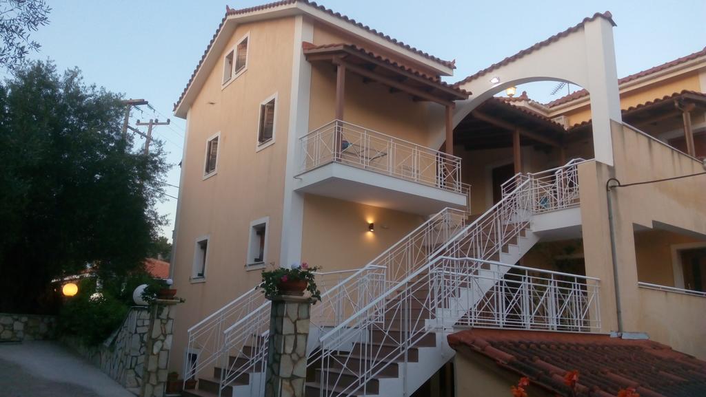 Marketos Apartments Свороната Екстер'єр фото